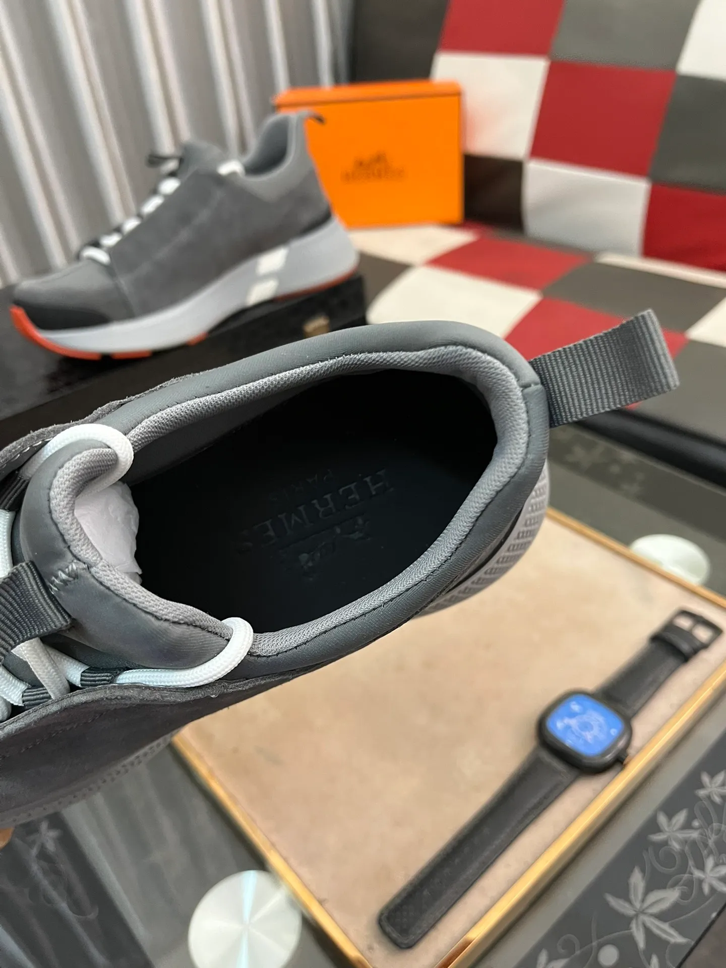 Men's shoes 💰: 560⌚️⌚️[Hermes] New sports shoes Hermès are the most comfortable shoes, no one else⃣️, they are very light on the feet and very good-looking, you will not feel tired when you go shopping and running around 👍 Very light and comfortable, extremely light, perfect for both sports and leisure! It’s up to you to choose, there’s always what you want~ Comes with a full set of packaging gift bags and invoices ✔️Fabric: imported first-layer cowhide ✔️Inner lining: breathable mesh ✔️Outsole: genuine leather bottom ✔️Size: Men 38-44 (45 custom-made) 5️⃣colors available